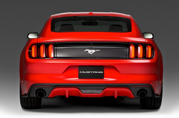 2015Mustang-7-thumb-600x398-1441.jpg